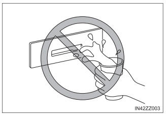 Toyota Yaris. Operating Tips for Audio System